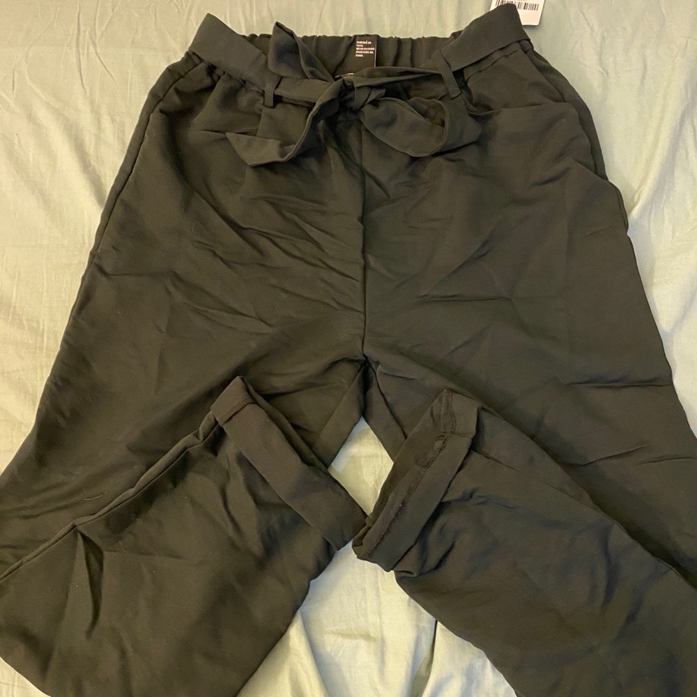 Brand new forever21 black pants